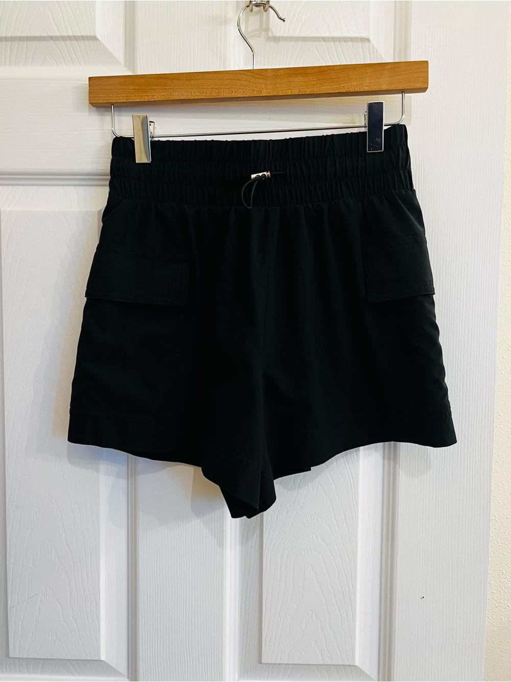 Abercrombie & Fitch Black Women's Cargo Shorties